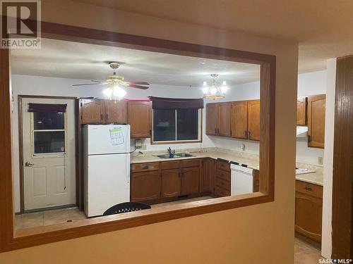 244 5Th Avenue E, Gravelbourg, SK - Indoor Photo Showing Kitchen With Double Sink