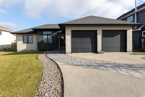 85 Cutlass Dr, Steinbach, MB 