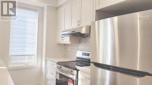 34 - 1317 Leriche Way, Milton, ON - Indoor Photo Showing Kitchen