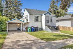 1415 D AVENUE N  Saskatoon, SK S7L 1P5