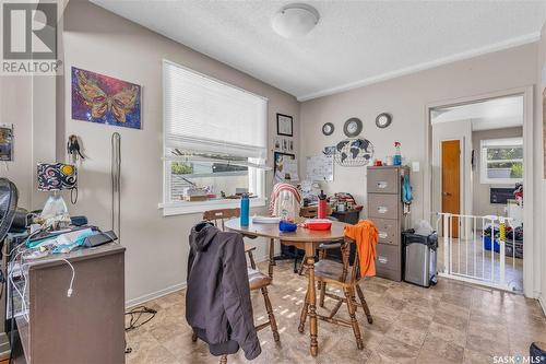 1415 D Avenue N, Saskatoon, SK - Indoor