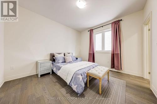 21 Planet Street, Richmond Hill, ON - Indoor Photo Showing Bedroom