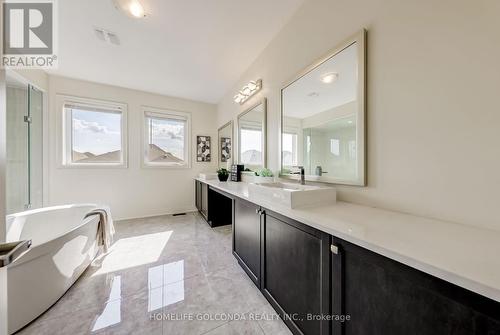 21 Planet Street, Richmond Hill, ON - Indoor Photo Showing Bathroom