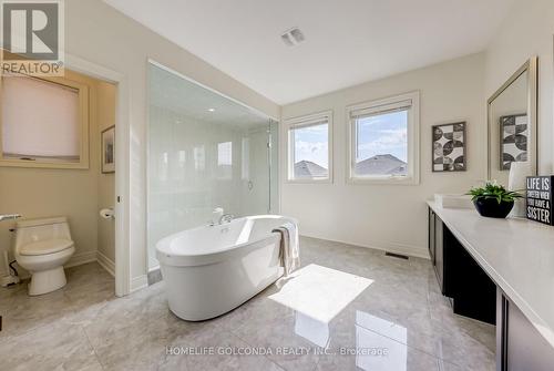 21 Planet Street, Richmond Hill, ON - Indoor Photo Showing Bathroom