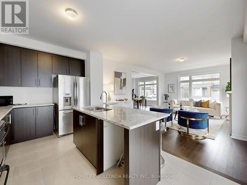 164 Busato Drive, Whitchurch-Stouffville, ON - Indoor Photo Showing Kitchen With Double Sink