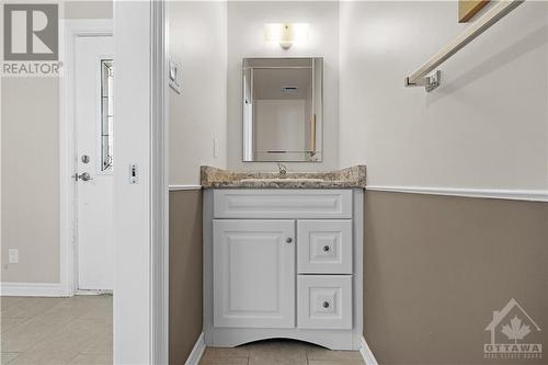 3 Grouse Avenue, Ottawa, ON - Indoor Photo Showing Bathroom