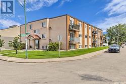 18 2251 St Henry AVENUE  Saskatoon, SK S7M 0P5