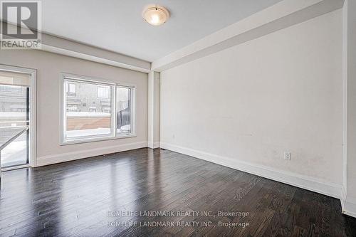 30 Kenneth Wood Crescent, Toronto, ON - Indoor Photo Showing Other Room