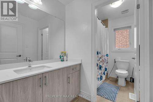 25 Vineyard Drive, Brampton, ON - Indoor Photo Showing Bathroom