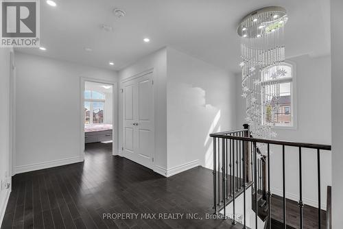 25 Vineyard Drive, Brampton, ON - Indoor Photo Showing Other Room