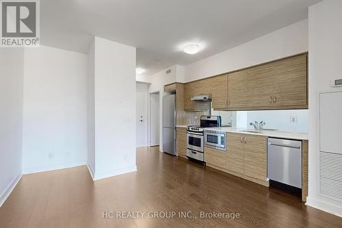 919 - 320 Richmond Street E, Toronto (Moss Park), ON - Indoor Photo Showing Kitchen With Stainless Steel Kitchen