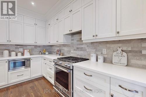 54 Granlea Road, Toronto (Willowdale East), ON - Indoor Photo Showing Kitchen