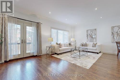 54 Granlea Road, Toronto (Willowdale East), ON - Indoor Photo Showing Living Room