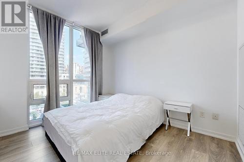 505 - 50 Forest Manor Road, Toronto, ON - Indoor Photo Showing Bedroom