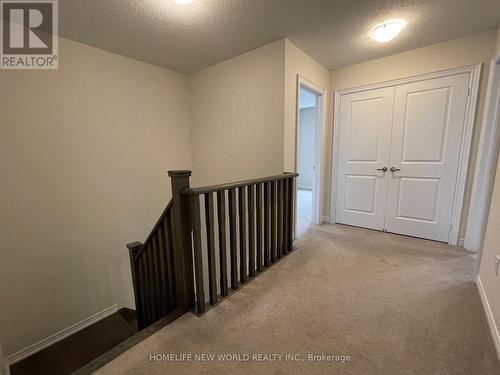 256 Conklin Crescent, Aurora, ON - Indoor Photo Showing Other Room