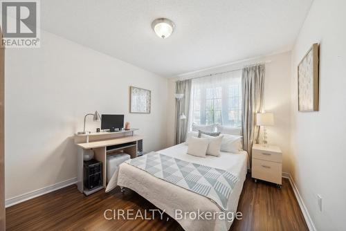 68 Westcliffe Crescent, Richmond Hill (Jefferson), ON - Indoor Photo Showing Bedroom