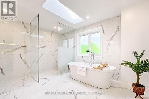 151 Highland Crescent, Toronto (Bridle Path-Sunnybrook-York Mills), ON - Indoor Photo Showing Bathroom