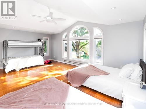 592 Rendezvous Court, Windsor, ON - Indoor Photo Showing Bedroom