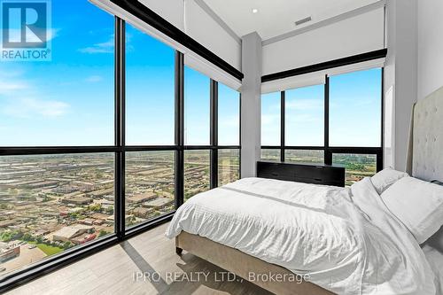 3602 - 2900 Highway 7 Road, Vaughan, ON - Indoor Photo Showing Bedroom