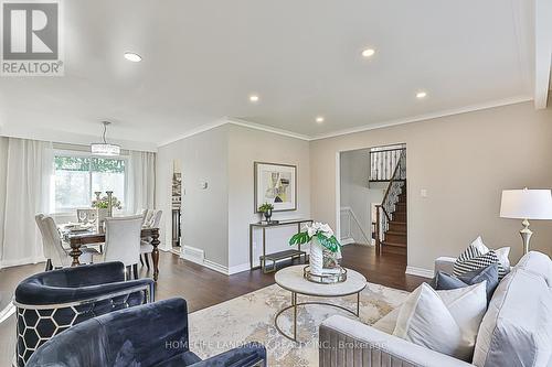 6 Willowgate Drive, Markham (Bullock), ON - Indoor Photo Showing Living Room