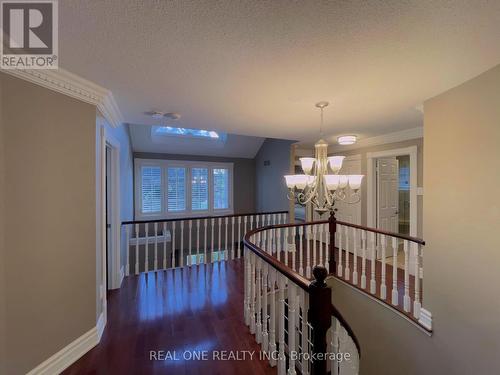 2046 Pineview Drive, Oakville, ON - Indoor Photo Showing Other Room