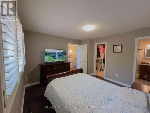 2046 Pineview Drive, Oakville (Iroquois Ridge North), ON - Indoor Photo Showing Bedroom