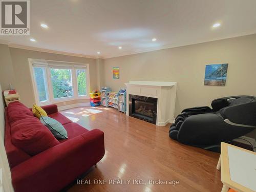 2046 Pineview Drive, Oakville (Iroquois Ridge North), ON - Indoor Photo Showing Living Room With Fireplace