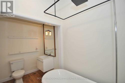 199 Islington Avenue, Toronto (New Toronto), ON - Indoor Photo Showing Bathroom