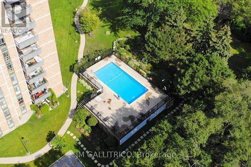 1109 - 5250 Lakeshore Road, Burlington (Appleby), ON - Outdoor With In Ground Pool With View