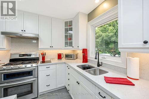 35 Inglewood Drive, Brampton (Brampton East), ON - Indoor Photo Showing Kitchen With Double Sink