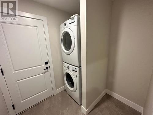 106-2648 Tranquille Rd, Kamloops, BC - Indoor Photo Showing Laundry Room