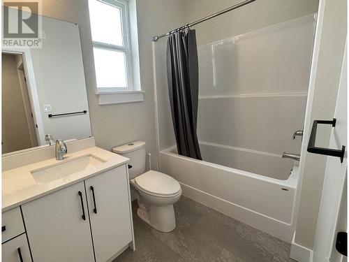 106-2648 Tranquille Rd, Kamloops, BC - Indoor Photo Showing Bathroom