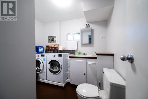 80-1175 Rose Hill Road, Kamloops, BC - Indoor Photo Showing Laundry Room