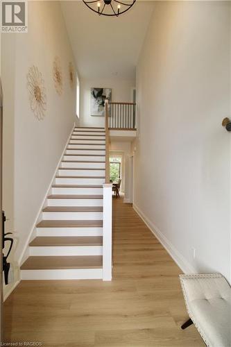 694 17Th St Crescent, Hanover, ON - Indoor Photo Showing Other Room