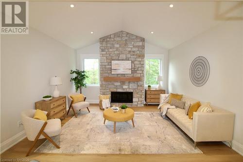 694 17Th St Crescent, Hanover, ON - Indoor Photo Showing Living Room With Fireplace