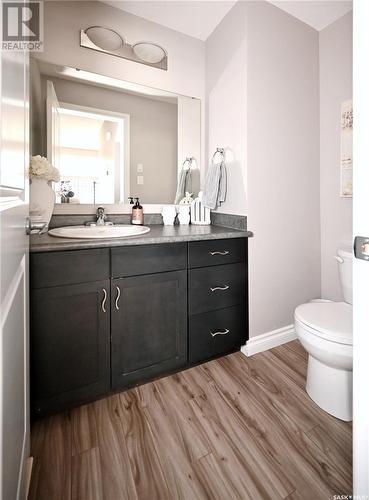 2 697 Sun Valley Drive, Estevan, SK - Indoor Photo Showing Bathroom