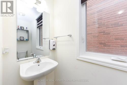 3 Averill Road, Brampton, ON - Indoor Photo Showing Bathroom