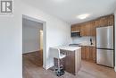 2 - 519 Elizabeth Street, Burlington, ON  - Indoor Photo Showing Kitchen 