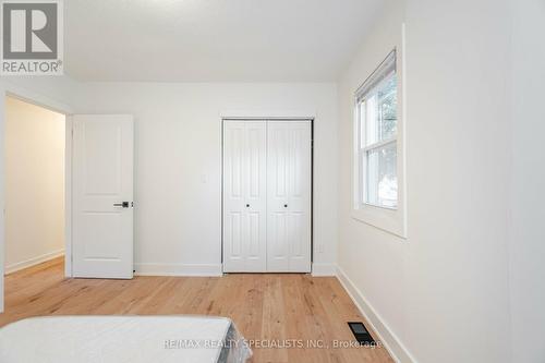 2 - 519 Elizabeth Street, Burlington, ON - Indoor