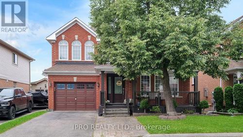 6552 Aston Martin Mews, Mississauga, ON - Outdoor With Facade