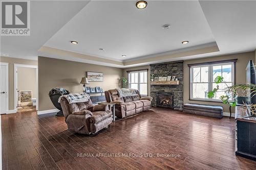 6131 Huron Street, South Glengarry, ON - Indoor Photo Showing Living Room With Fireplace