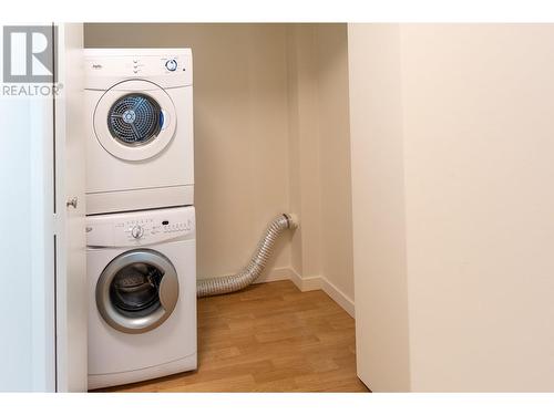 735 Cook Road Unit# 109A, Kelowna, BC - Indoor Photo Showing Laundry Room