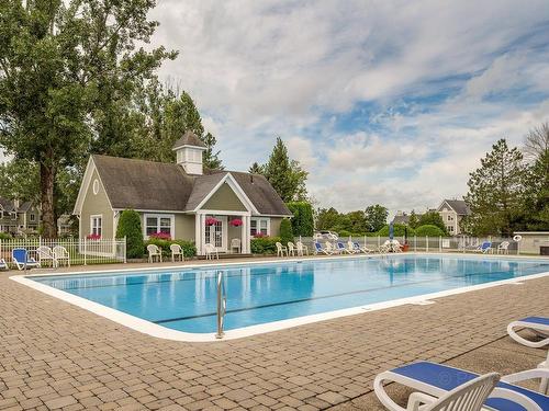 Piscine - 22 Ch. Du Hudson Club, Rigaud, QC - Outdoor With In Ground Pool With Backyard