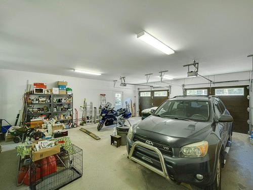 Garage - 568 Ch. Du Poète, Prévost, QC - Indoor Photo Showing Garage