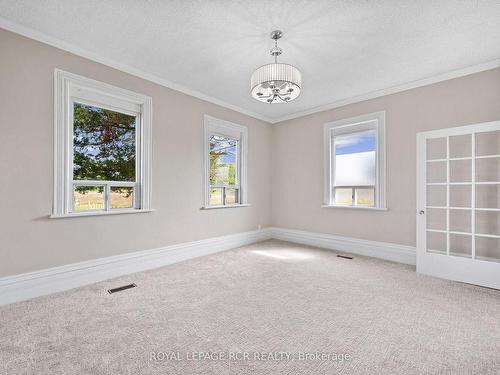 316910 Highway 6, Chatsworth, ON - Indoor Photo Showing Other Room