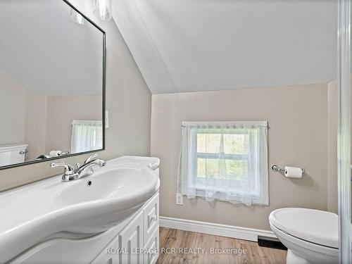 316910 Highway 6, Chatsworth, ON - Indoor Photo Showing Bathroom