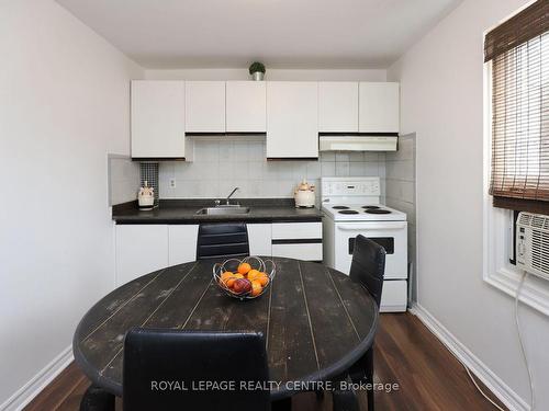 433 Glenholme Ave, Toronto, ON - Indoor Photo Showing Kitchen