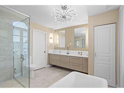 Ensuite bathroom - 