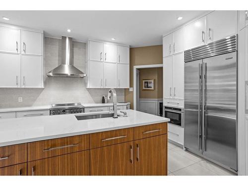 Kitchen - 7 Rue De Rambouillet, Blainville, QC - Indoor Photo Showing Kitchen With Upgraded Kitchen