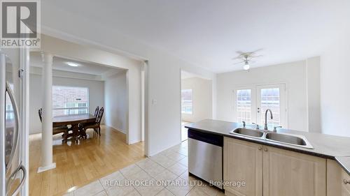 32 Crystal Glen Crescent, Brampton (Credit Valley), ON - Indoor Photo Showing Kitchen With Double Sink